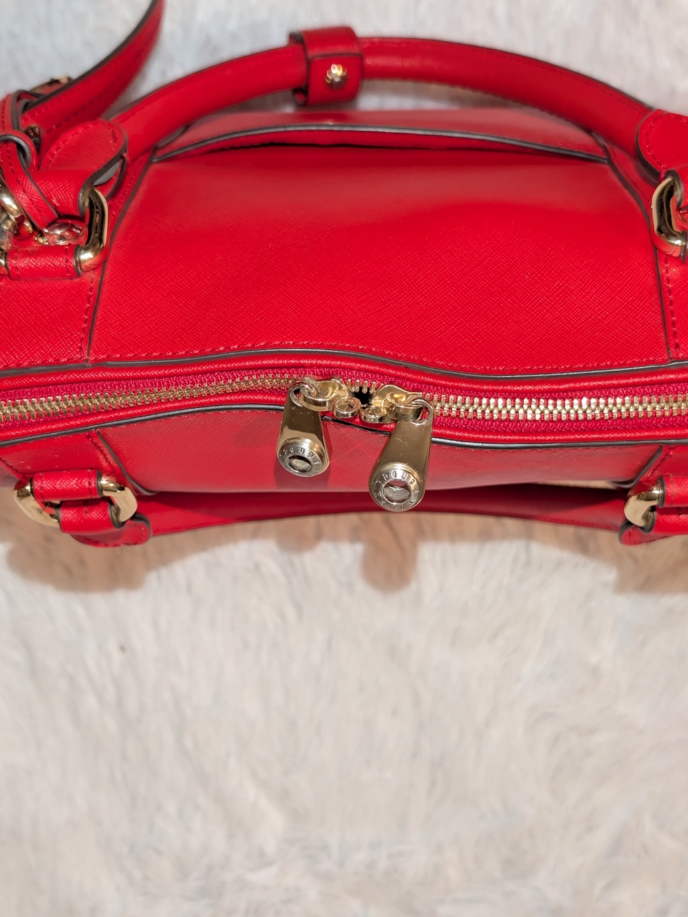 Henri Bendel West 57th Saffiano Leather Briefcase Laptop Bag Red VGC - Picture 8 of 16